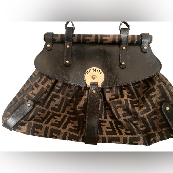 Vintage Fendi Magic Bag - Picture 14 of 16